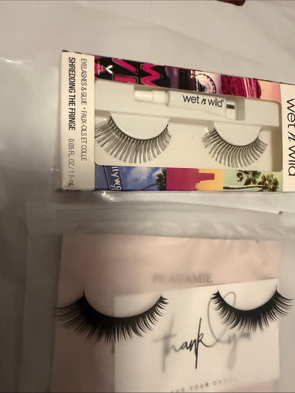 wet n wild Black Shredded Fringe False Eyelashes with Adhesive Pen